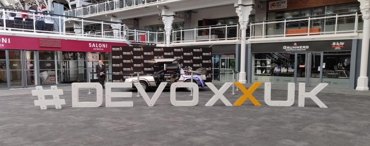 Devoxx sign
